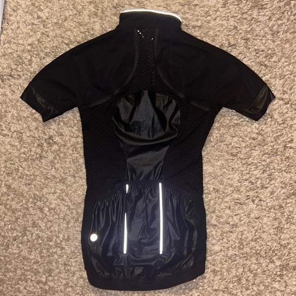 NWOT Lululemon Paceline Jersey in Black - Picture 9 of 10